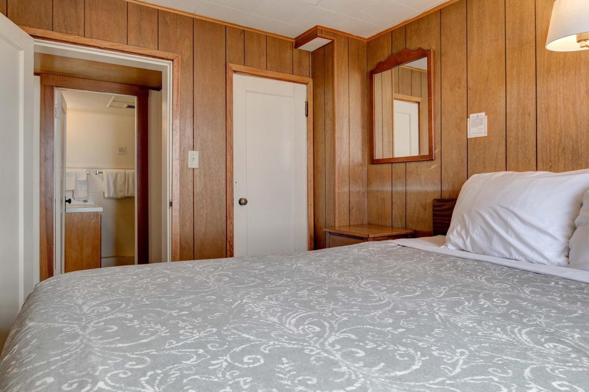 Ester Lee Oceanview Inn Λίνκολν Σίτι Εξωτερικό φωτογραφία