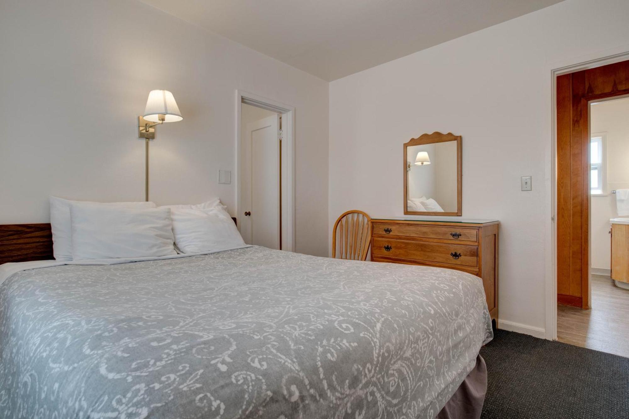 Ester Lee Oceanview Inn Λίνκολν Σίτι Εξωτερικό φωτογραφία