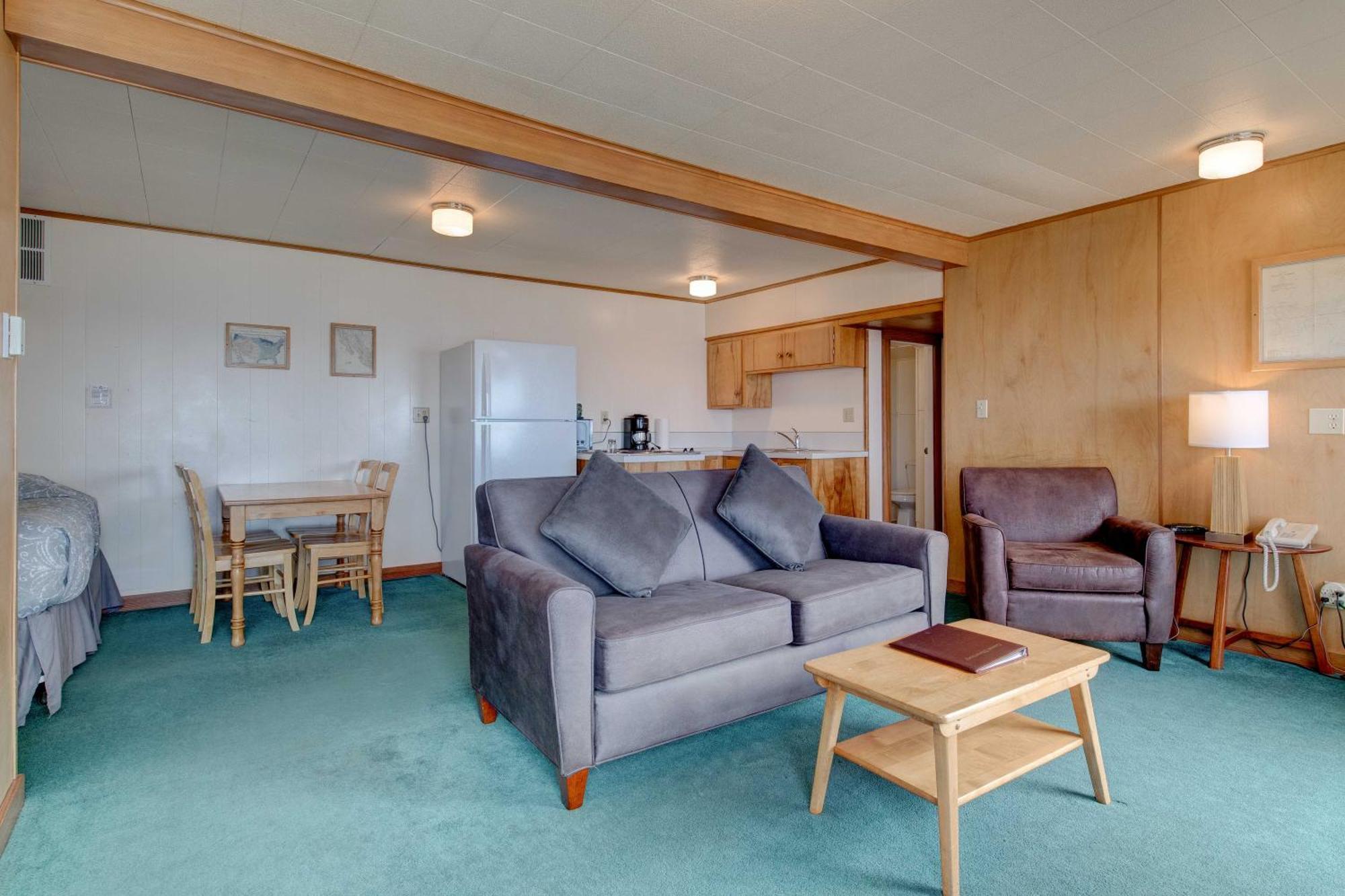Ester Lee Oceanview Inn Λίνκολν Σίτι Δωμάτιο φωτογραφία