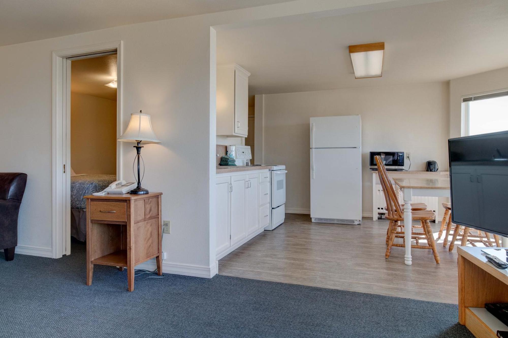 Ester Lee Oceanview Inn Λίνκολν Σίτι Δωμάτιο φωτογραφία